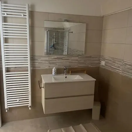 Del Borgo شقة
